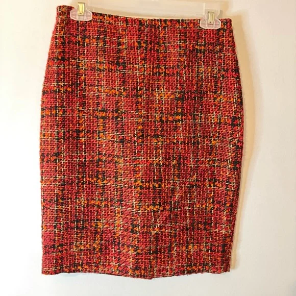 NWT Karl Lagerfeld Paris Pencil Tweed Skirt Knee Length Lined Back Zip Sz 2 - Picture 3 of 8